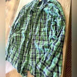 Men’s Wrangler Blue and Green Plaid Shirt Size Large